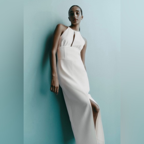 ZARA Halter dress with Front Opening - Picture 2 of 10